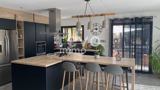  Maison � vendre 7 pi�ces 214 m�