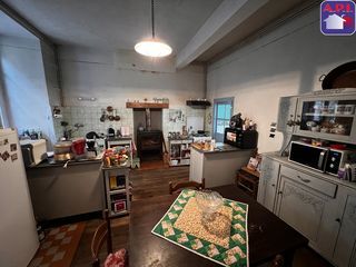  Maison � vendre 9 pi�ces 277 m�