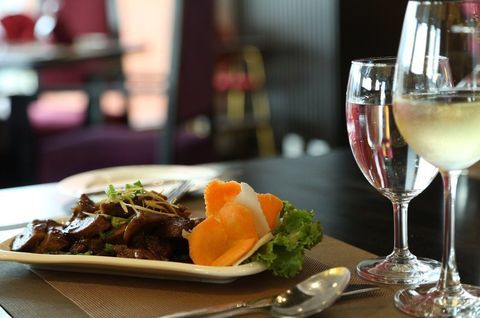 H&ocirc;tel - Restaurant 660000 30700 Uzes