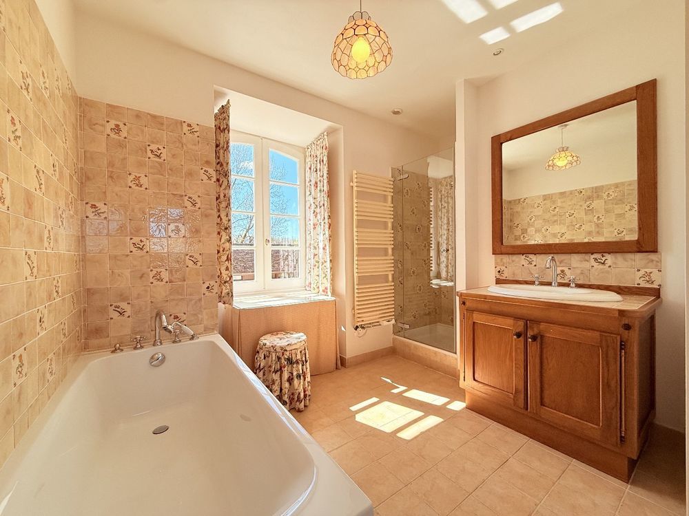 � vendre  Maison Sarrazac (24800)