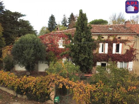   Maison Villa - 8 pi�ce(s) - 300 m�