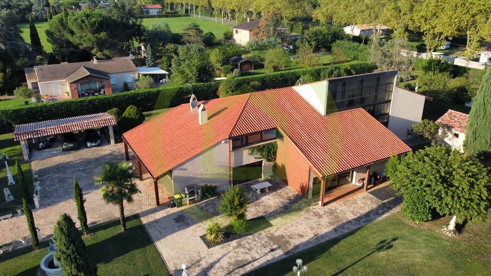 � vendre  Villa Caz�res (31220)