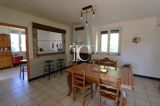  Maison � vendre 9 pi�ces 208 m�