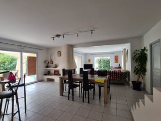  Maison � louer 5 pi�ces 156 m�