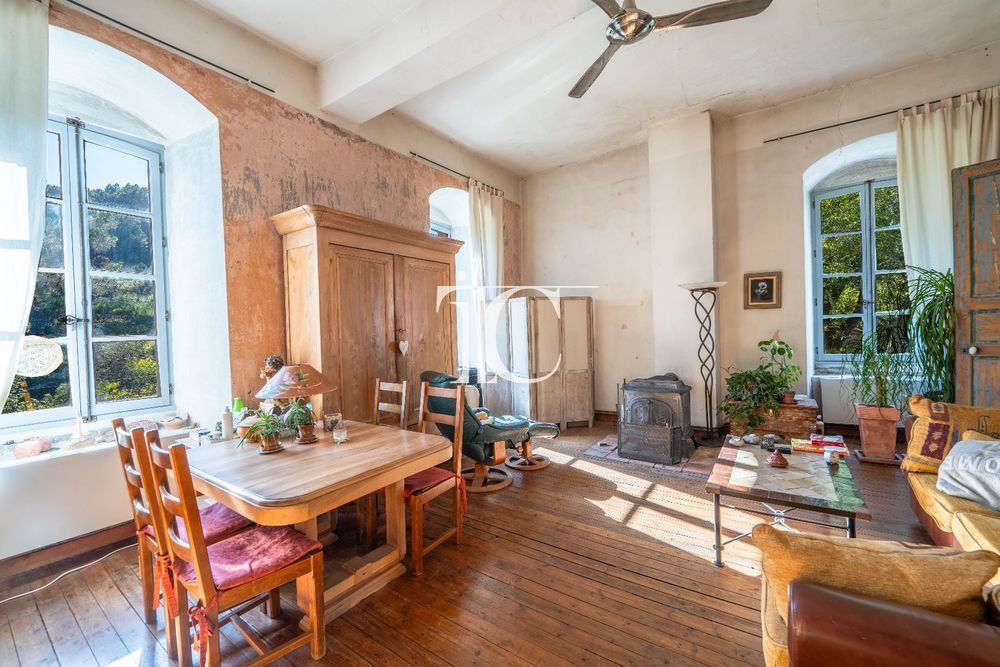 � vendre  Villa Banne (07460)