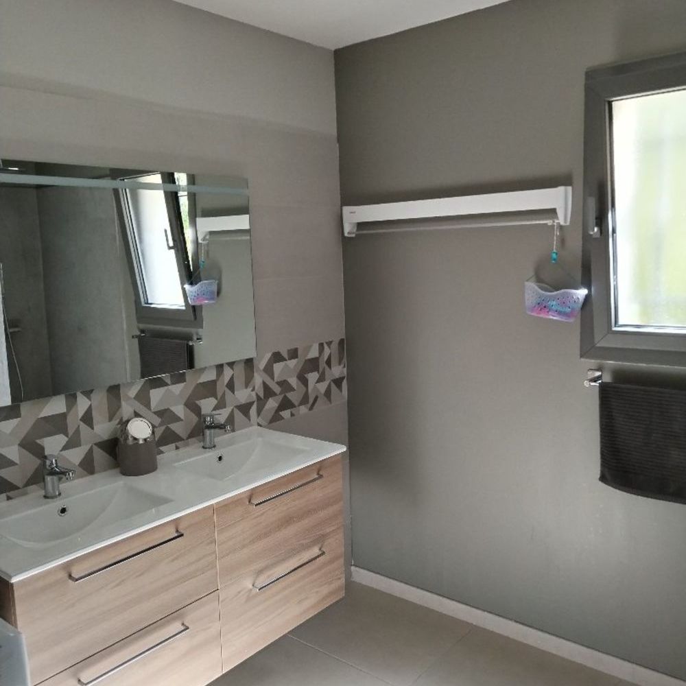 � vendre  Maison Venasque (84210)