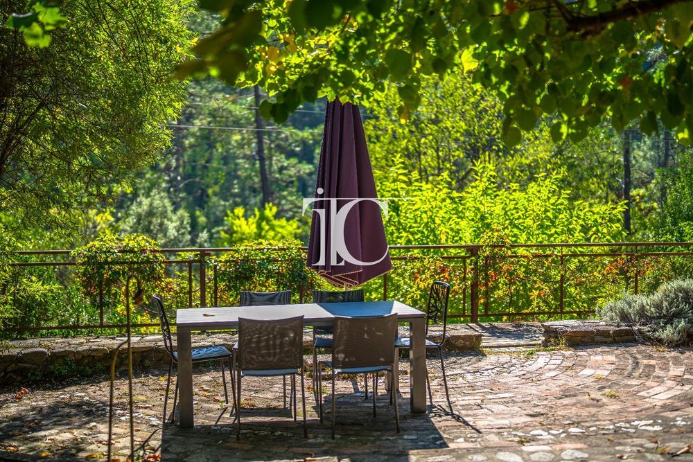 � vendre  Villa Banne (07460)