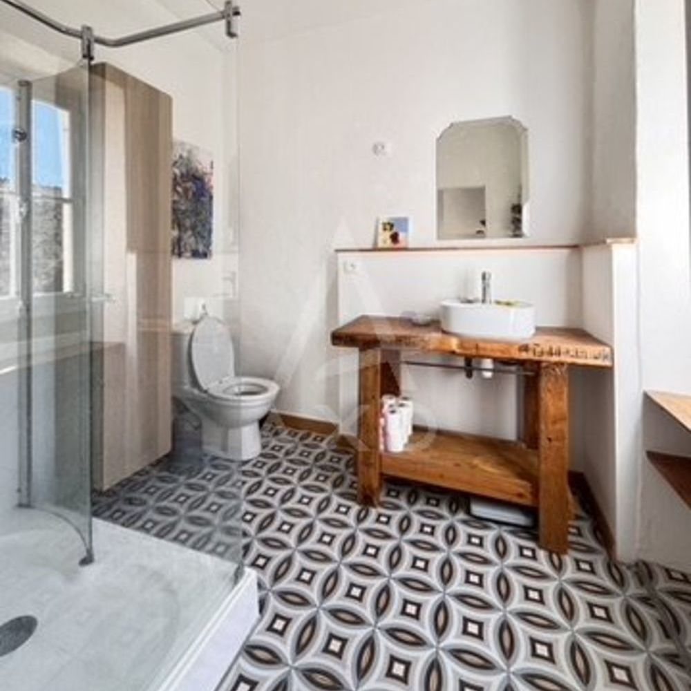 � vendre  Villa Caux (34720)