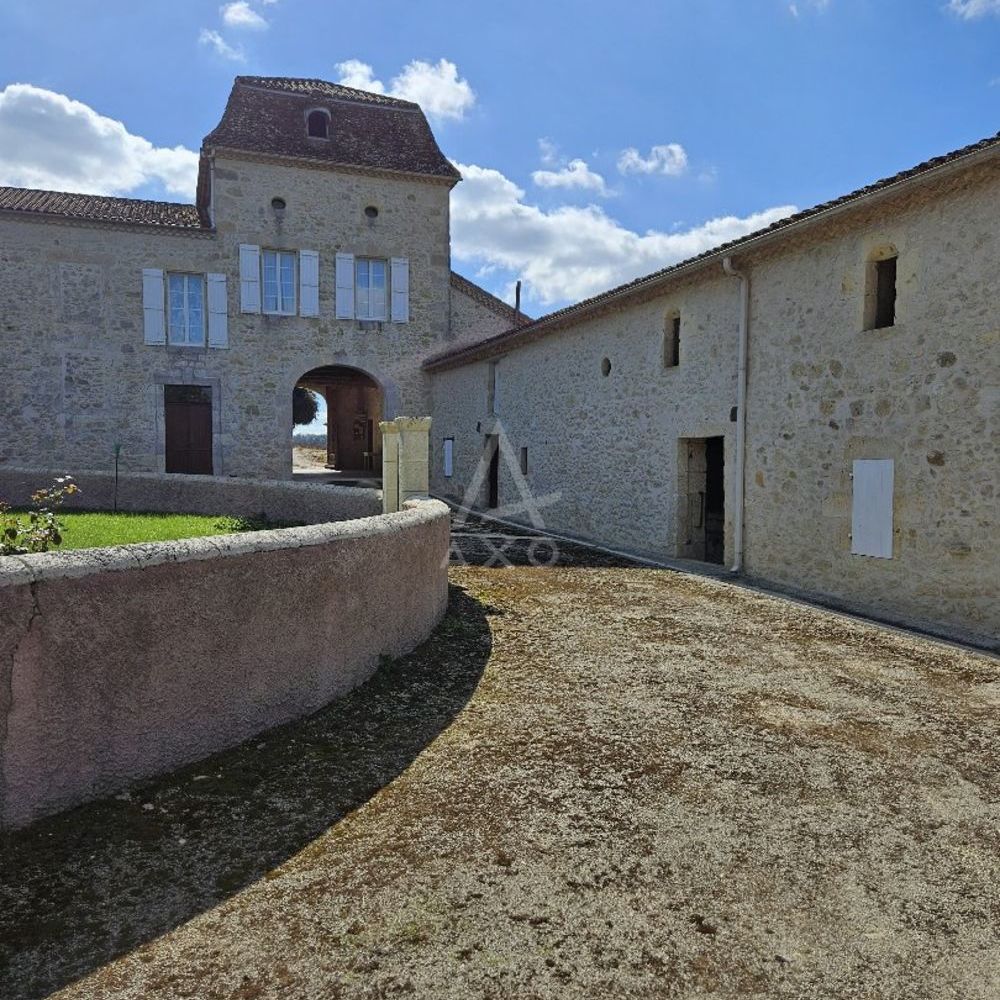 � vendre  Maison Montr�al (32250)