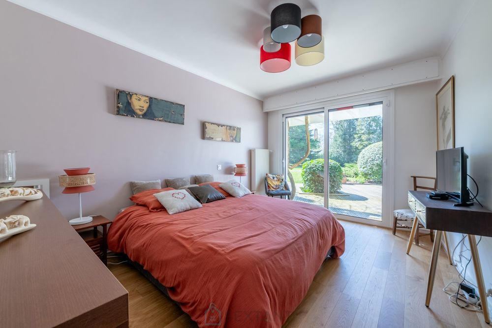 � vendre  Villa Fontainebleau (77300)