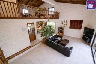  Villa � vendre 6 pi�ces 272 m�