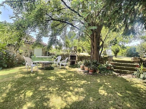   Longere Villa - 7 pi�ce(s) - 279 m�