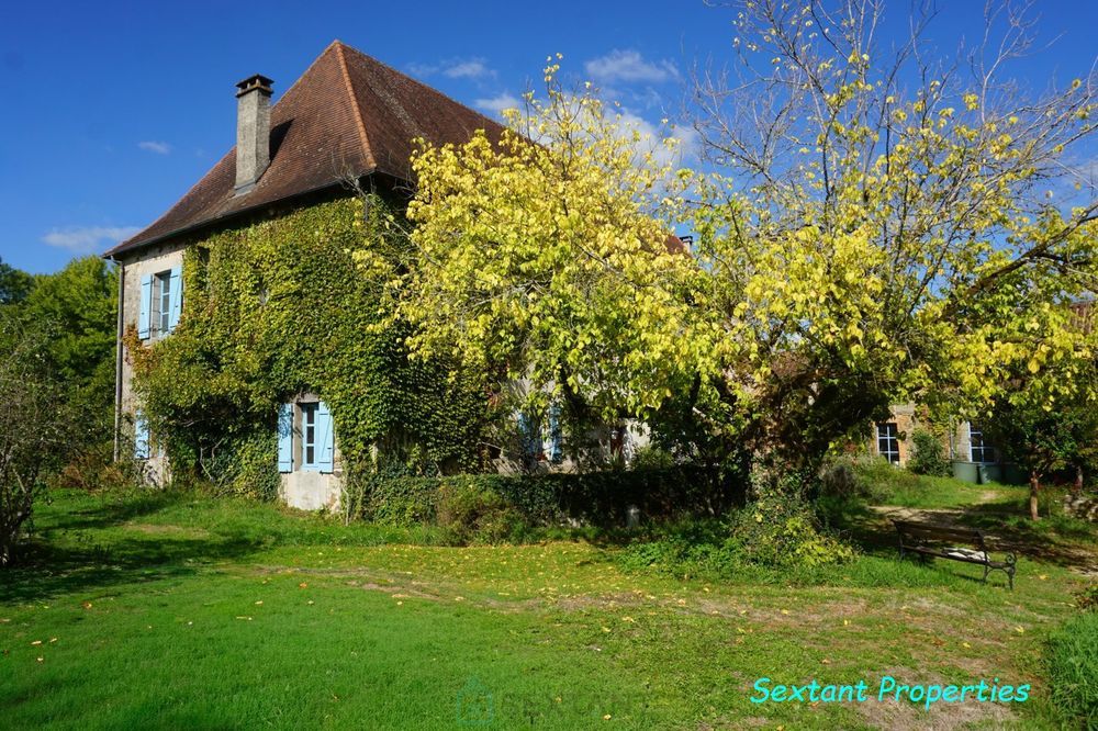 � vendre  Villa Saint-Jory-de-Chalais (24800)