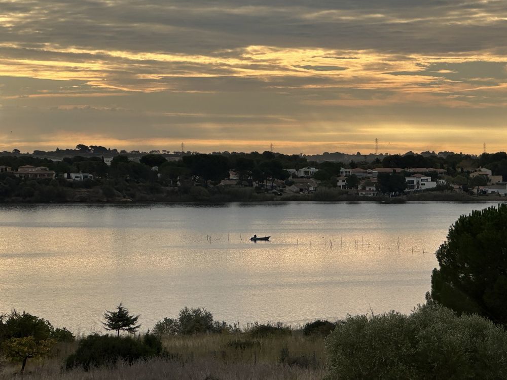 � vendre  Maison M�ze (34140)