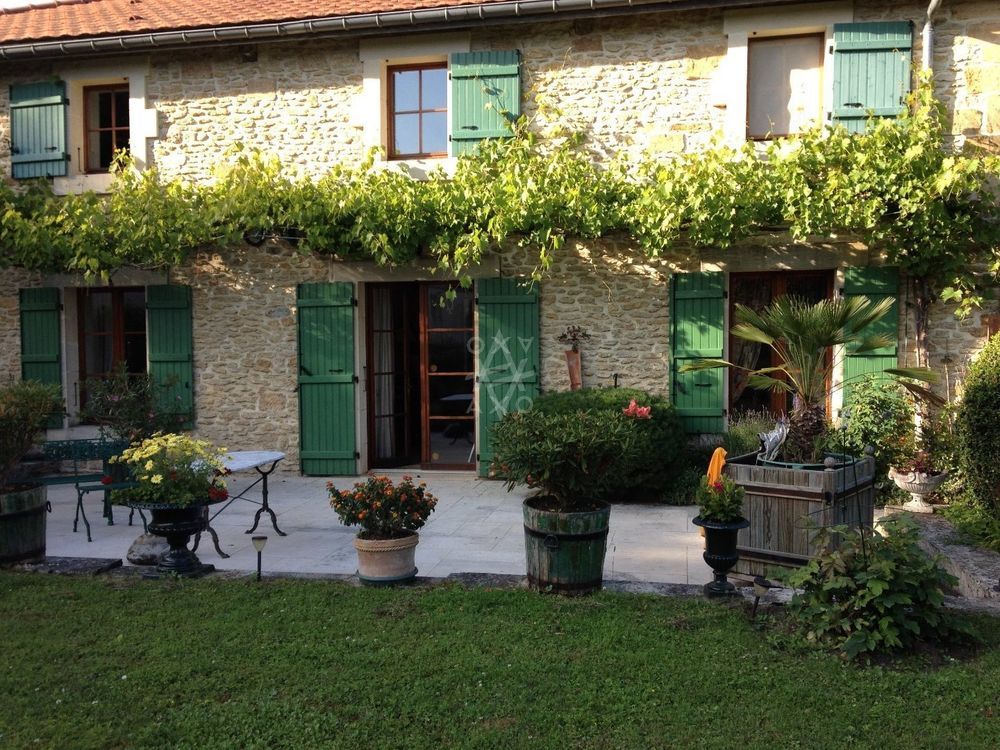 � vendre  Villa Sommevoire (52220)