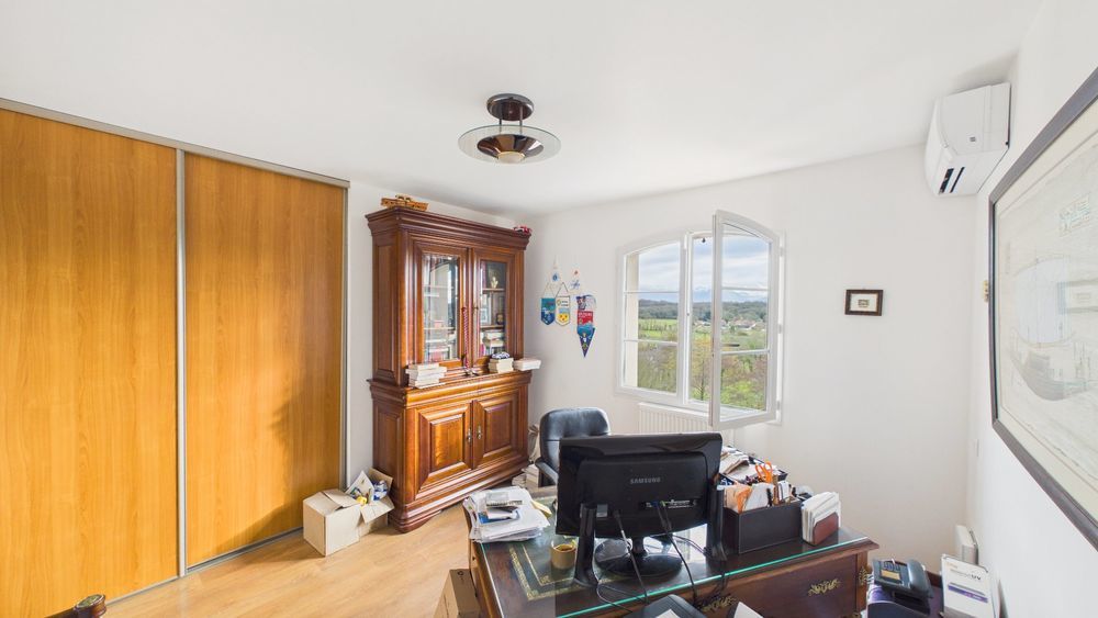 � vendre  Maison Idron (64320)