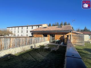  Villa � vendre 15 + pi�ces 1252 m�