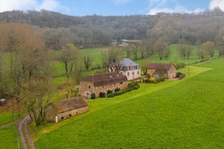  Maison � vendre 15 + pi�ces 664 m�