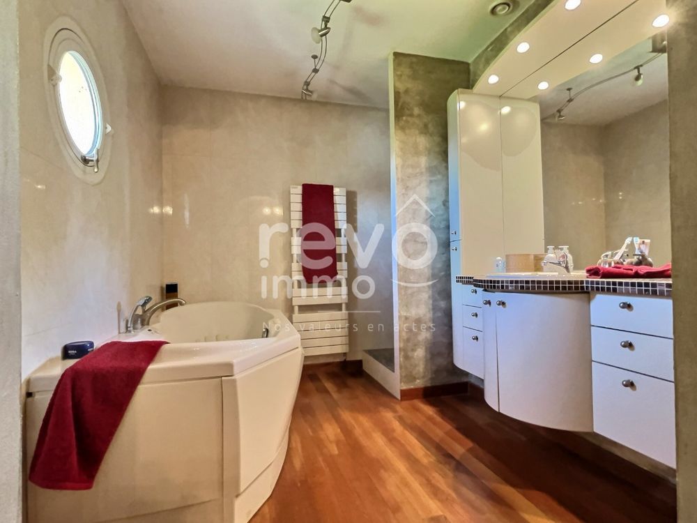 � vendre  Maison Mionnay (01390)