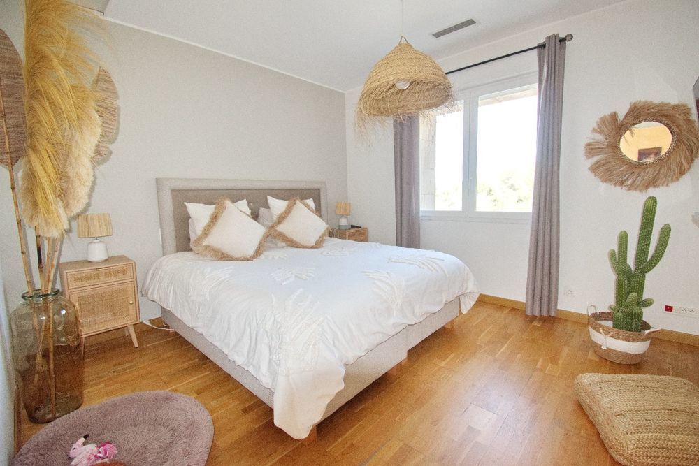 � vendre  Maison M�ze (34140)