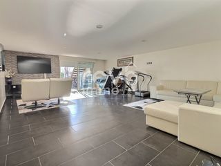  Maison � vendre 5 pi�ces 221 m�