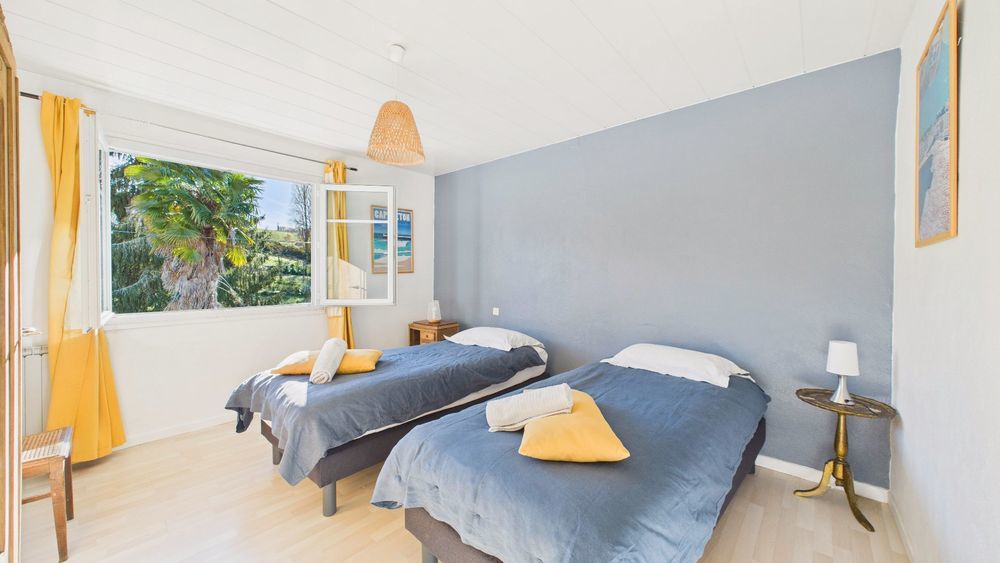 � vendre  Villa Guiche (64520)