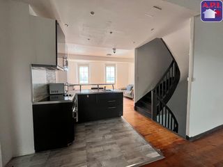  Immeuble � vendre 141 m�