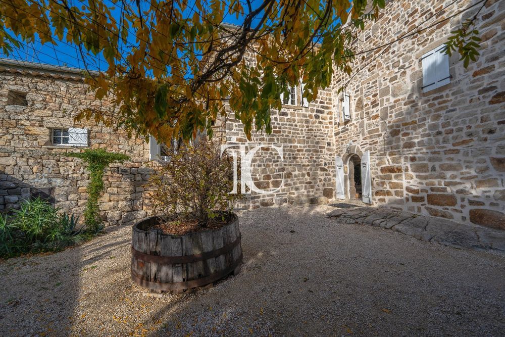 � vendre  Maison Lablach�re (07230)