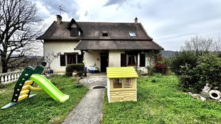  Maison � vendre 8 pi�ces 230 m�