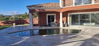  Maison � vendre 5 pi�ces 214 m�