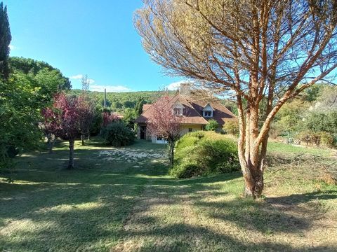   Maison individuelle Maison - 11 pi�ce(s) - 300 m�