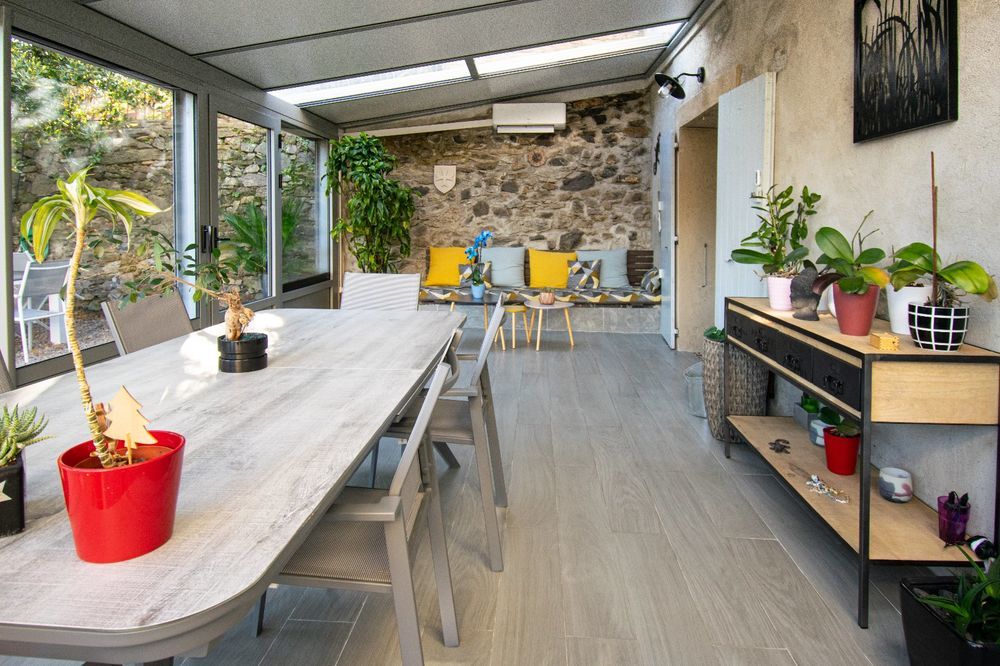 � vendre  Villa P�zenas (34120)