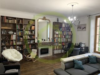  Villa � vendre 9 pi�ces 227 m�