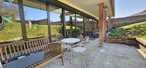   Maison Maison - 6 pi�ce(s) - 139 m�