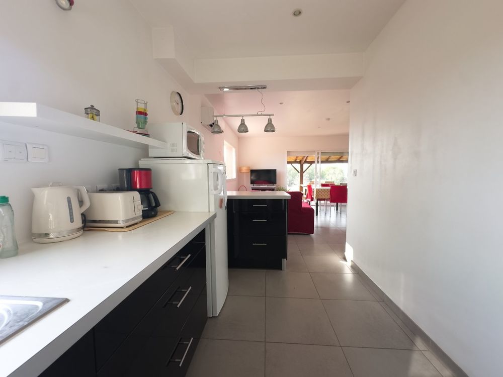 � vendre  Maison M�ze (34140)