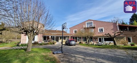   Demeure Villa - 15 + pi�ce(s) - 625 m�