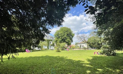   Ch�teau Propri�t�/ch�teau - 15 + pi�ce(s) - 721 m�