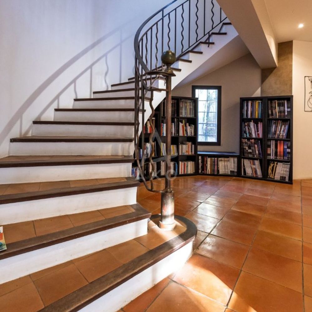 � vendre  Villa Aix-en-Provence (13100)