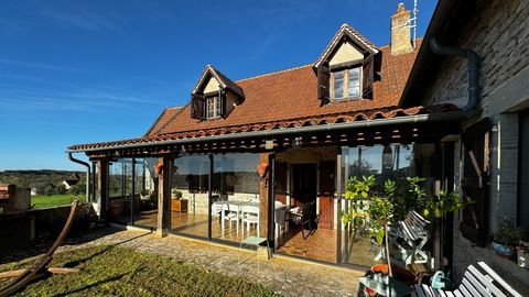   Maison Maison - 5 pi�ce(s) - 205 m�