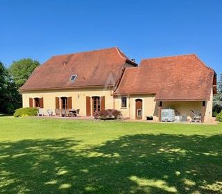  Maison � vendre 6 pi�ces 215 m�