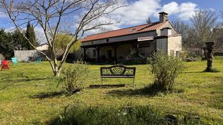  Maison � vendre 7 pi�ces 220 m�