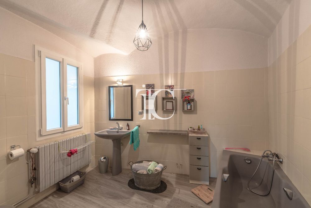 � vendre  Maison Lablach�re (07230)