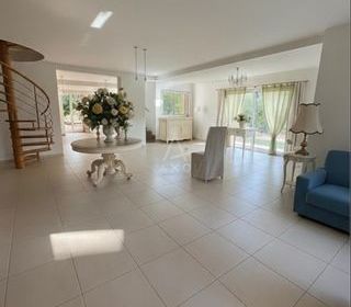  Maison � vendre 6 pi�ces 280 m�