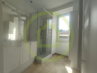  Immeuble � vendre 280 m�