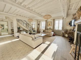  Villa � vendre 14 pi�ces 670 m�