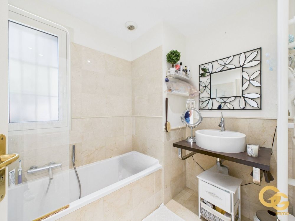 � vendre  Appartement Th�oule-sur-Mer (06590)