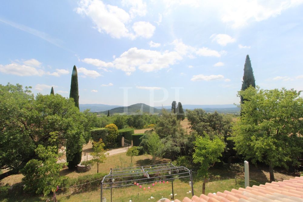 � vendre  Maison Saint-Saturnin-l�s-Apt (84490)