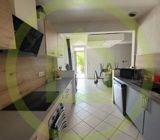  Immeuble � vendre 425 m�