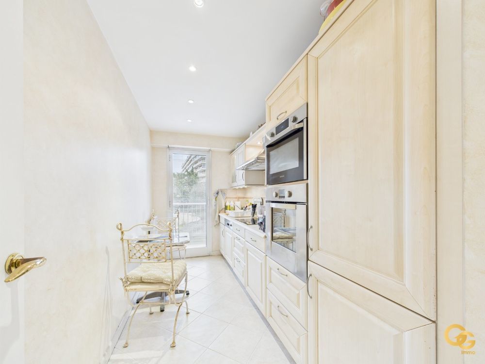 � vendre  Appartement Cannes (06400)