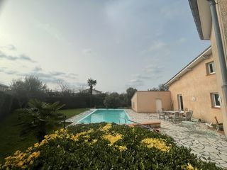  Maison � vendre 6 pi�ces 197 m�